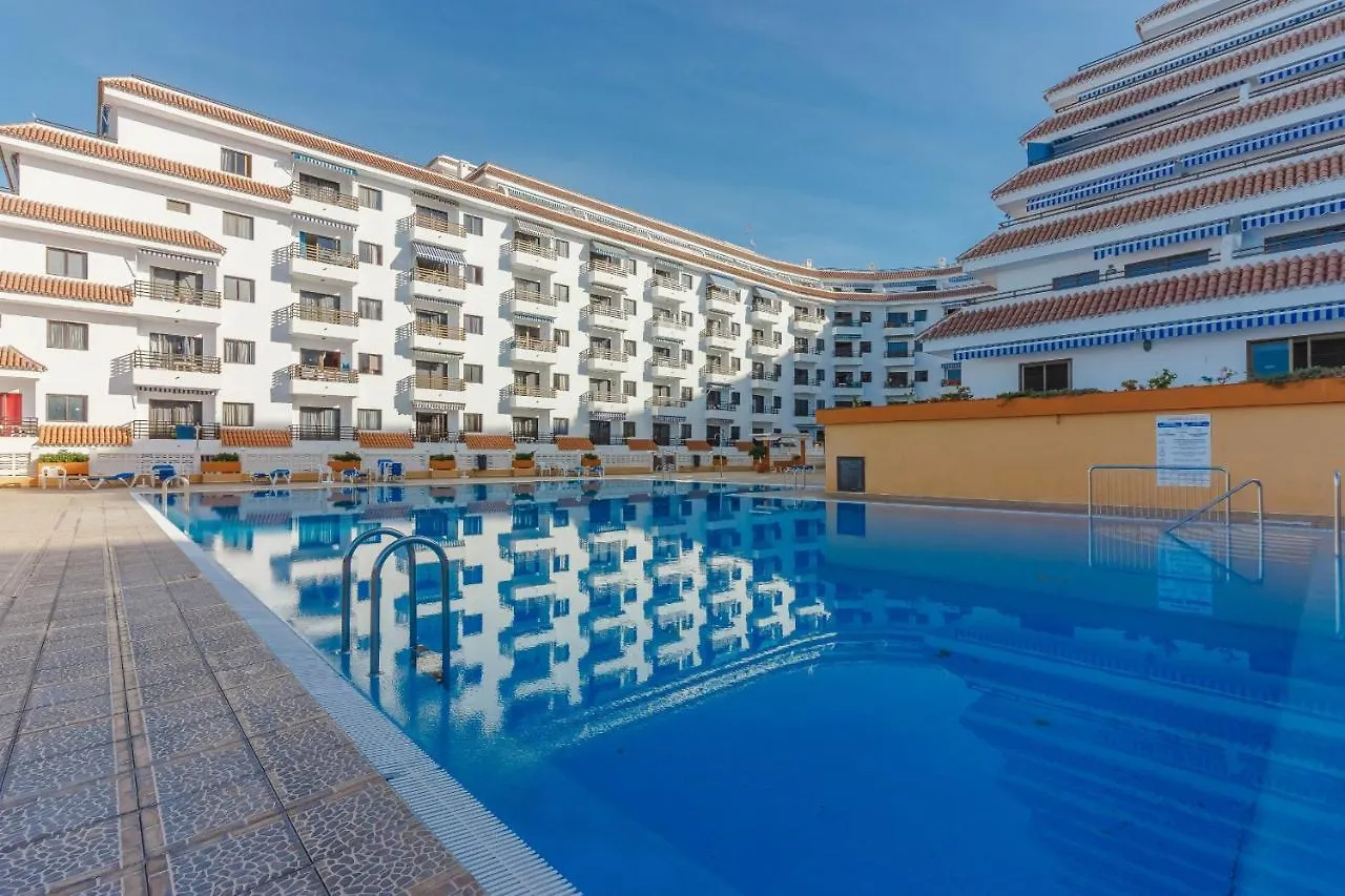 Seguro Spacious Apartment With Roomy Terrace Puerto de Santiago