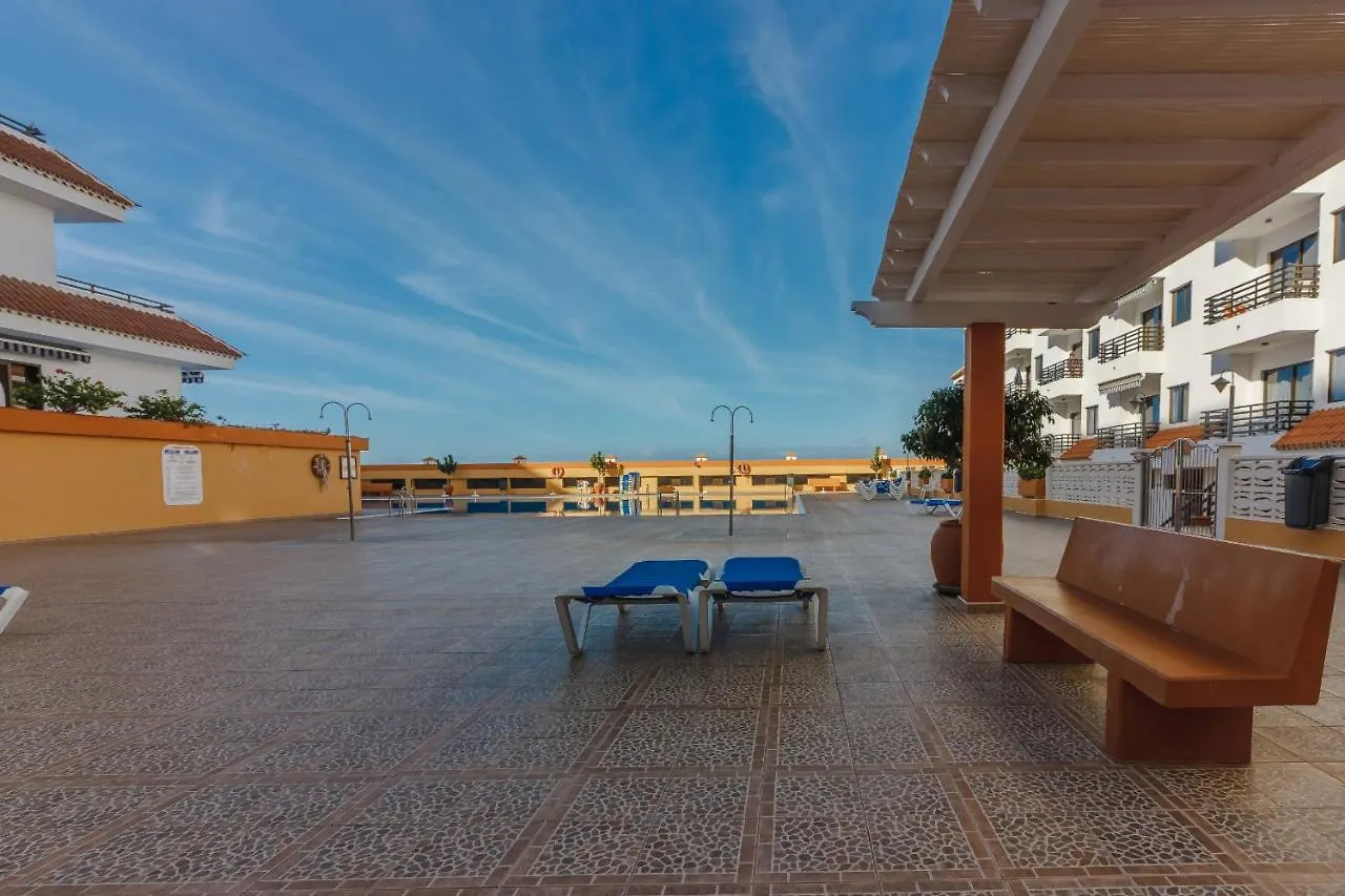Seguro Spacious Apartment With Roomy Terrace Puerto de Santiago